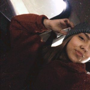 Meet your Posher, Karla